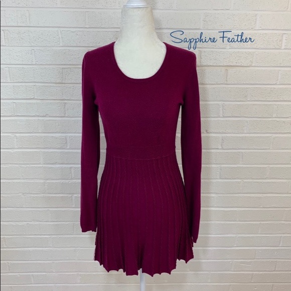 Daisy Fuentes Sweaters - DAISY FUENTES SWEATER